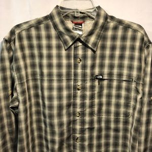 The North Face ButtonDown Shirt w/Zipper Pocket